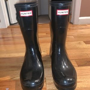 There too big on me.